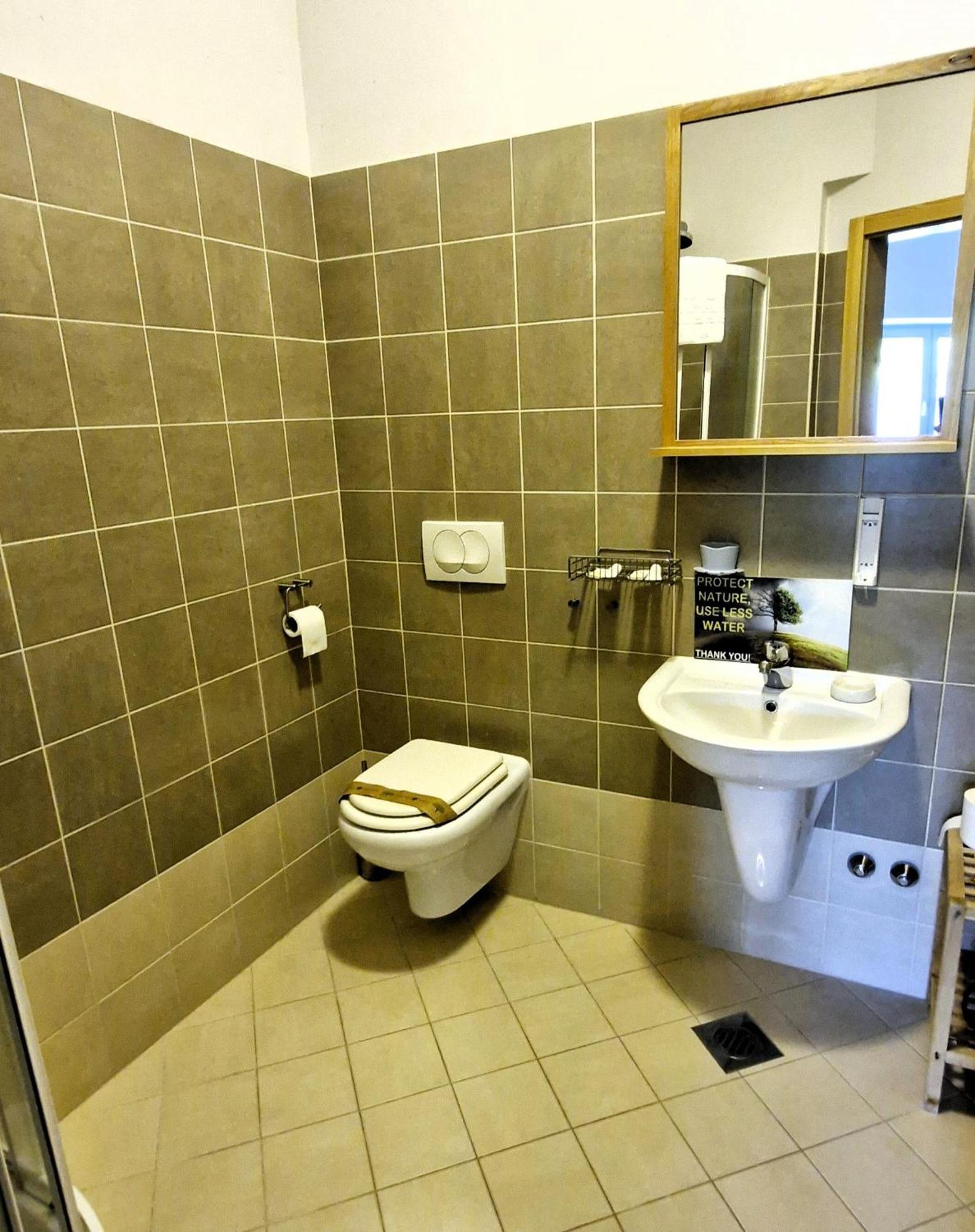 Guesthouse Idila Pod Nanosom Senozece Экстерьер фото